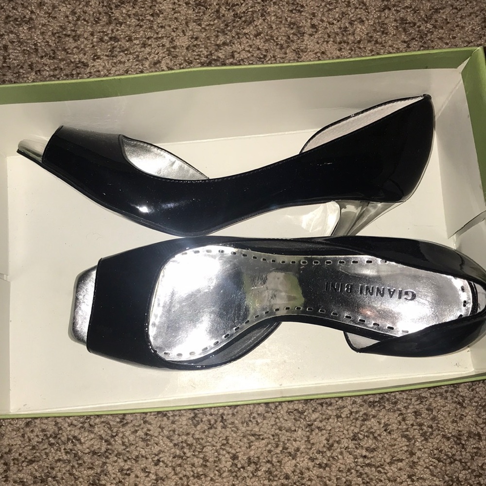 Black heels!